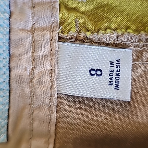 Old Nave women's shorts. Yellow and tan. 4 pockets. Size 8 good used condition. - Picture 6 of 10